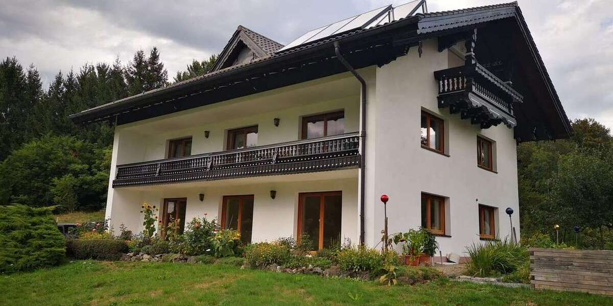 Etagenwohnung Surberg - 3 Zimmer, 100 m&sup2;, 980&euro; | Angebot:27331532