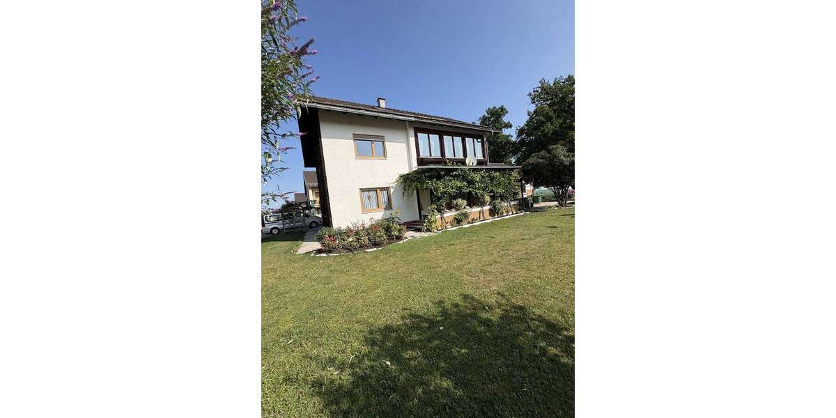 Etagenwohnung Kirchanschöring - 2 Zimmer, 83 m&sup2;, 780&euro; | Angebot:27092981